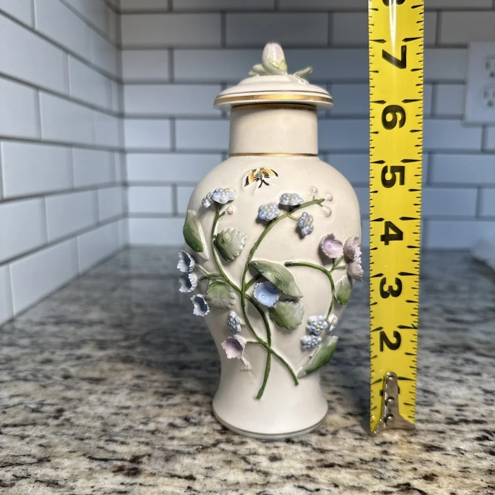 Ardalt Lenwile Butterfly Floral 3 Dimensional  Vase‎ Hand Painted Japan 6/90